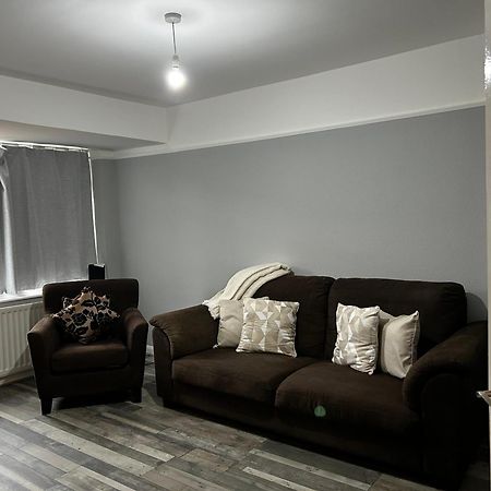 Family Home Near Cribbs Causeway And The Wave, Just 2 Minutes From Airbus And Rolls Royce Bristol Exteriér fotografie