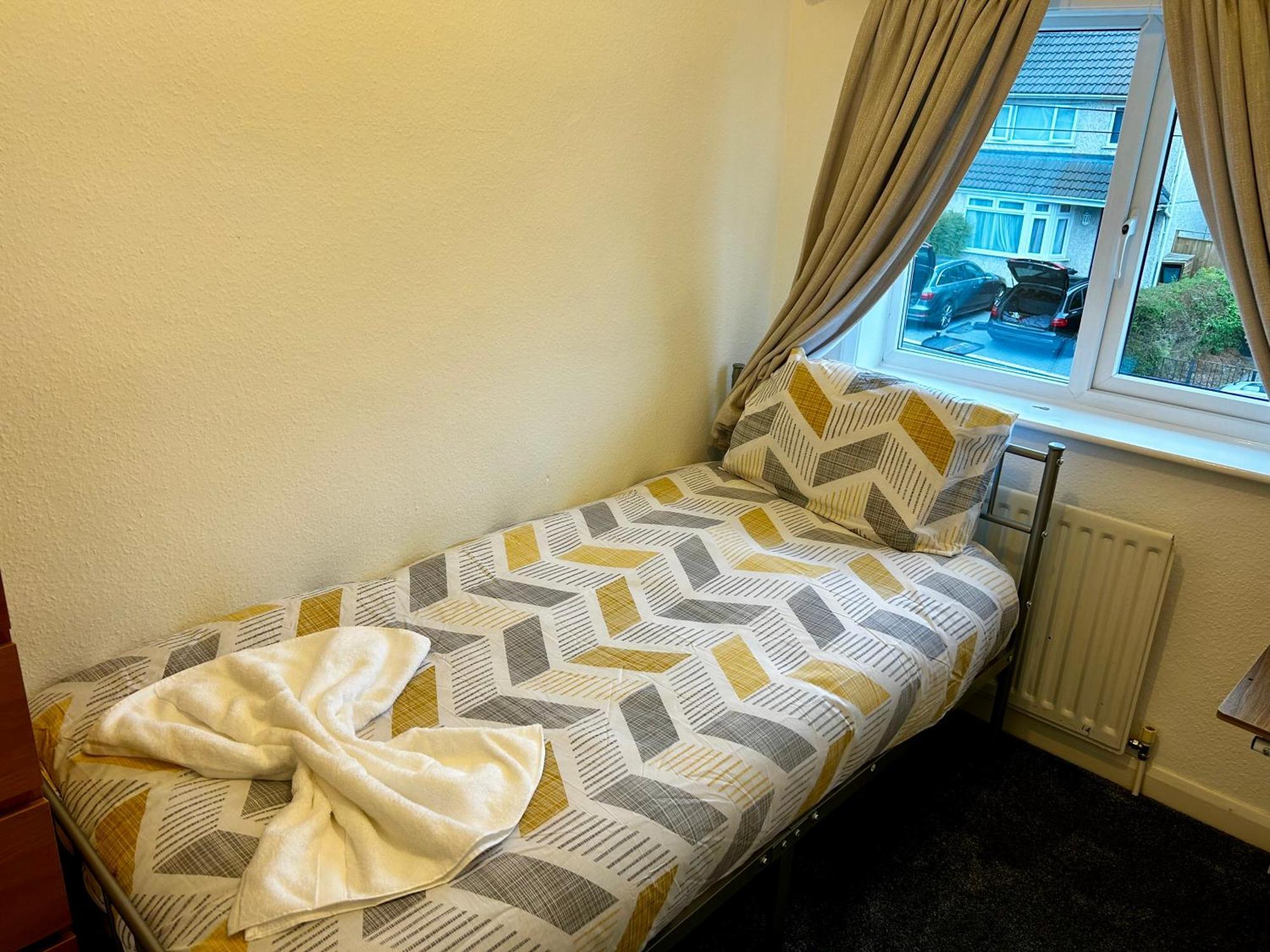 Family Home Near Cribbs Causeway And The Wave, Just 2 Minutes From Airbus And Rolls Royce Bristol Exteriér fotografie